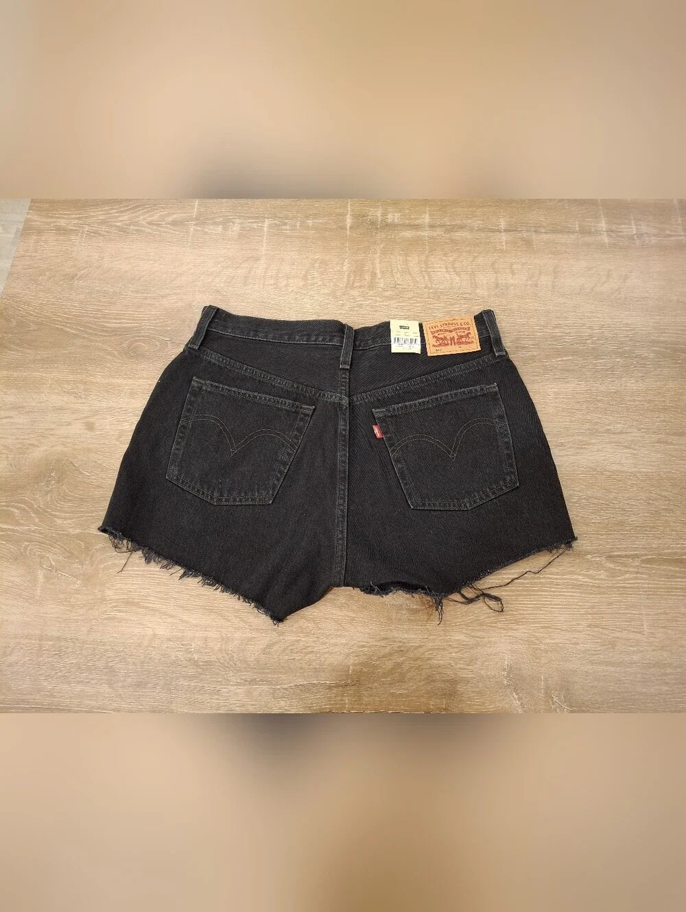 Levi’s 501 Original Women’s Denim Shorts Size 31 Black Distressed – New With Tag